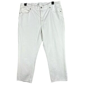 Old Navy Slouchy Straight High Rise Cropped White Jeans Womens Size 16 Denim‎